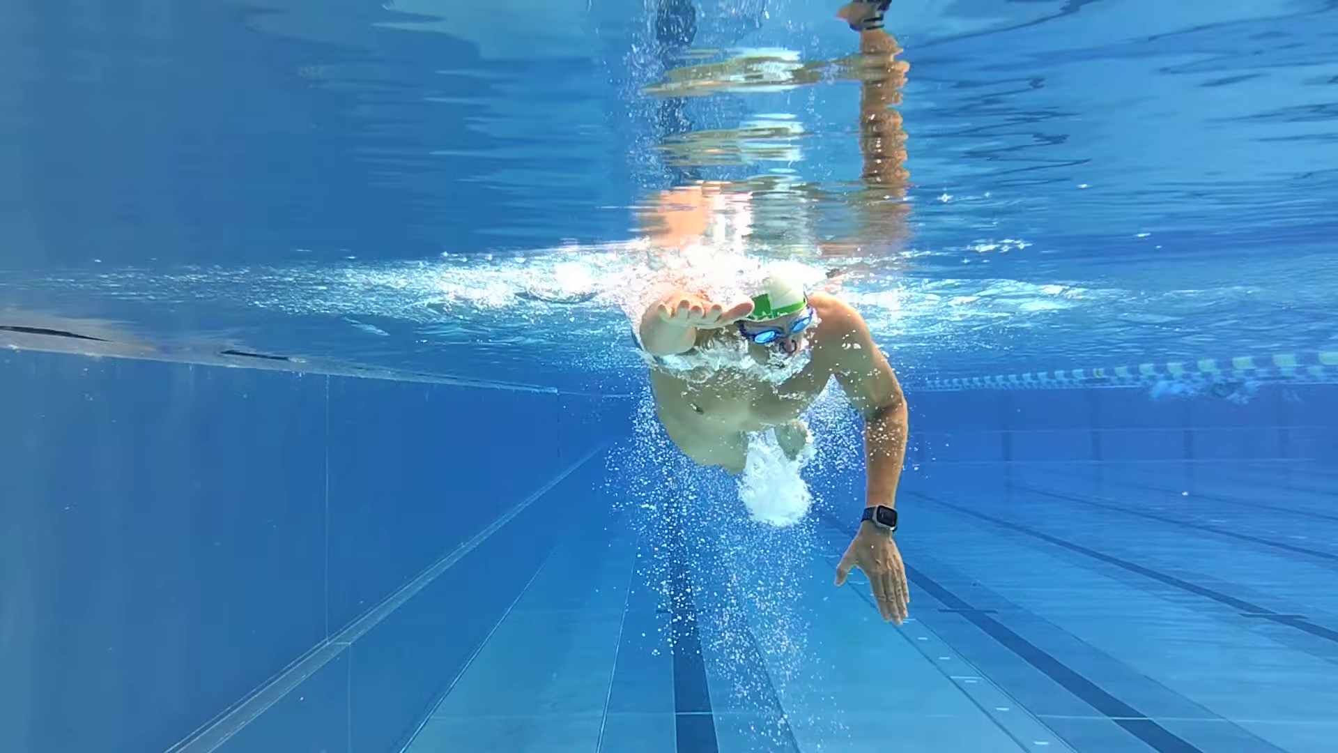 um kraulen zu lernen musst du erst wissen wie kraulen geht.